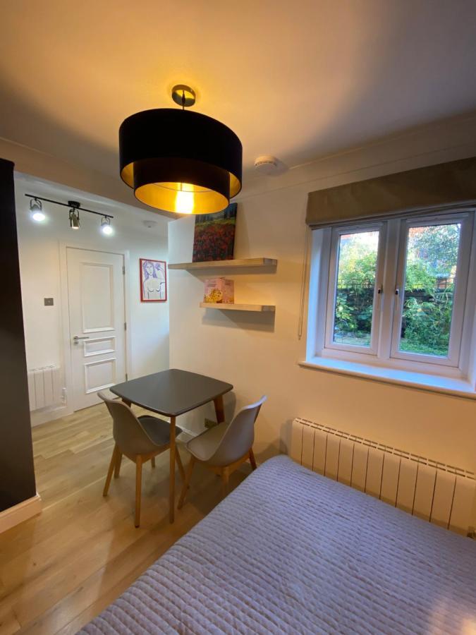 Stylish 1-Bed Studio Londres Exterior foto